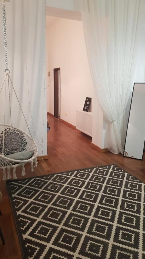 Silent Downtown Apartment Αράντ Εξωτερικό φωτογραφία